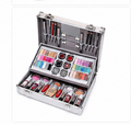CLASSIC DELUXE MAKEUP SET