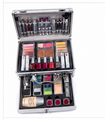 CLASSIC DELUXE MAKE UP SET